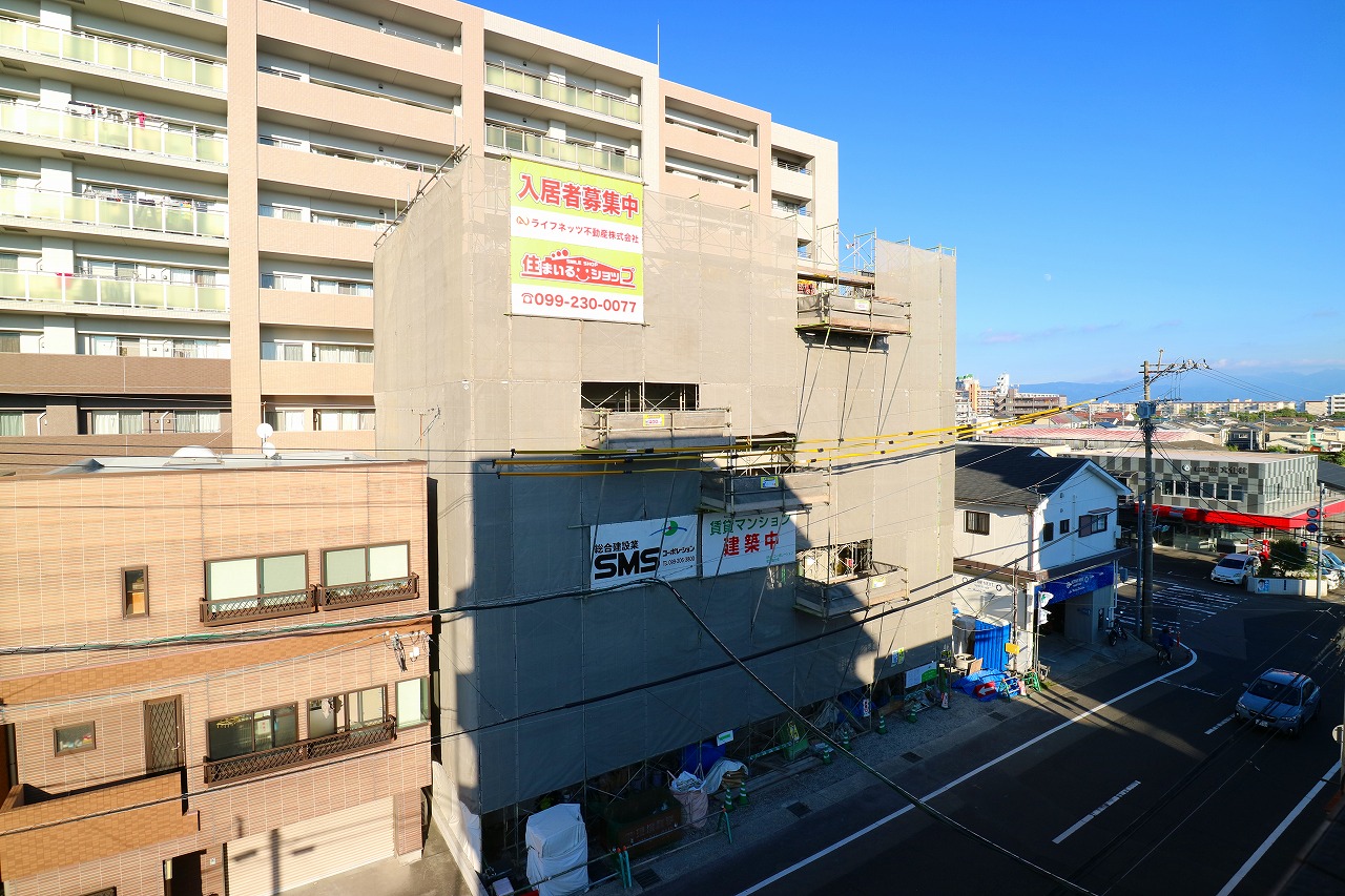 鹿児島市新栄町のマンションの建物外観