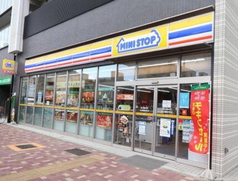 コンビニ　ミニストップ名古屋菊井町店（コンビニ）まで27m