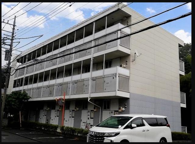 【町田市本町田のアパートの建物外観】