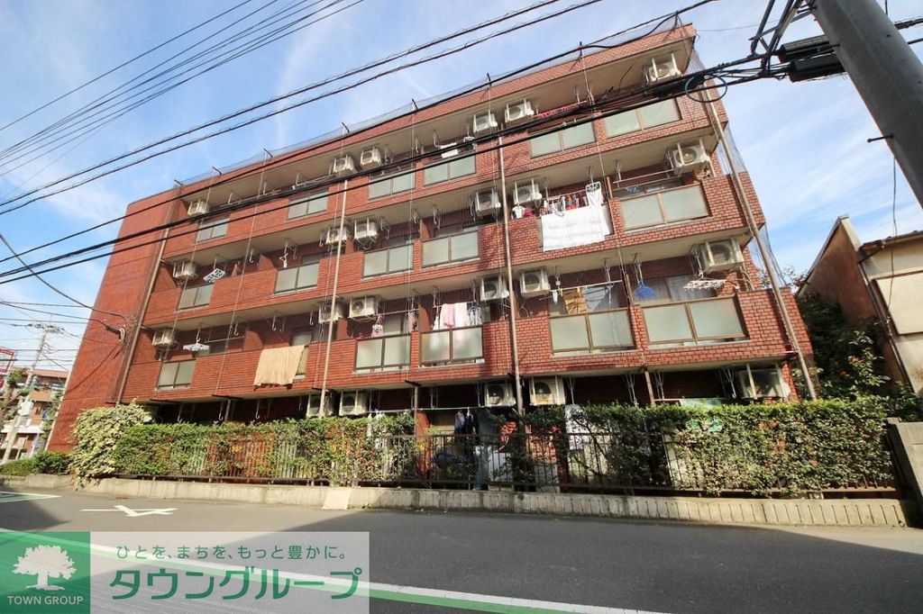 所沢市南住吉のマンションの建物外観