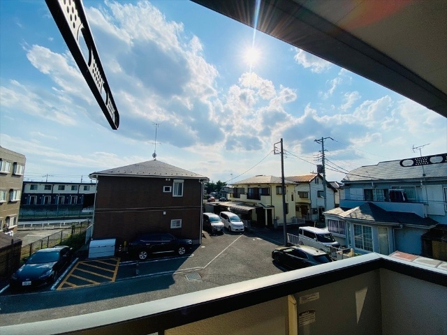 眺望　同一建物内２０２号室内装写真転載