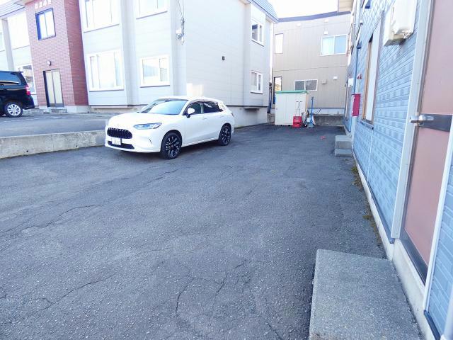 駐車場　駐車場