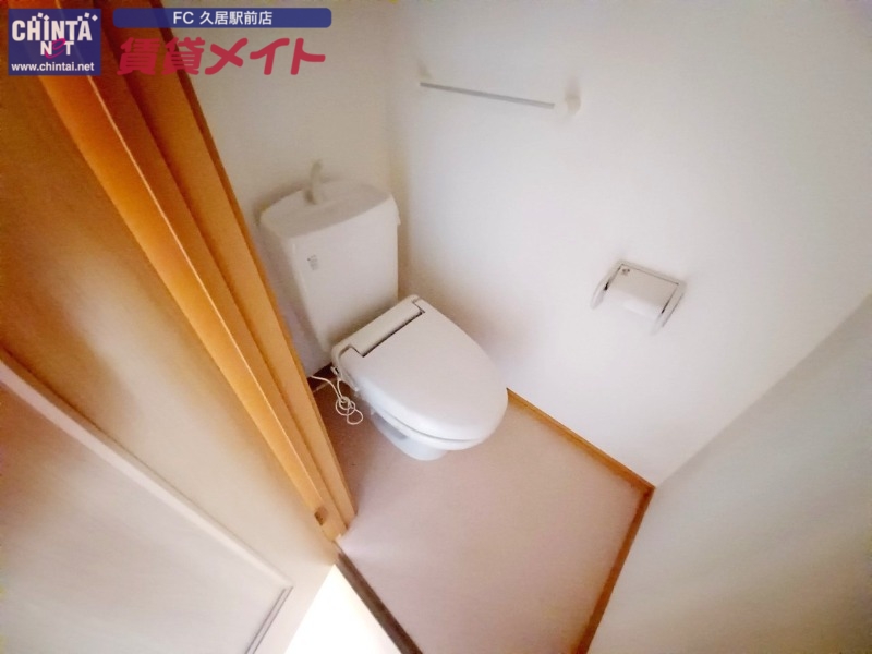 トイレ　同型部屋写真です。