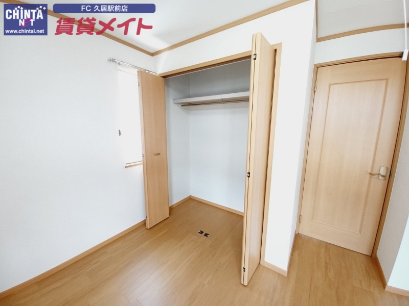 収納　同型部屋写真です。