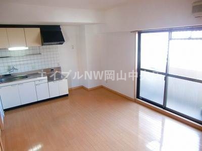 居室・リビング　リビング