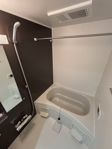 バス・シャワールーム　※同物件参考写真