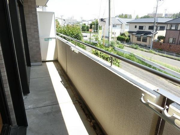 バルコニー　南向きバルコニー！