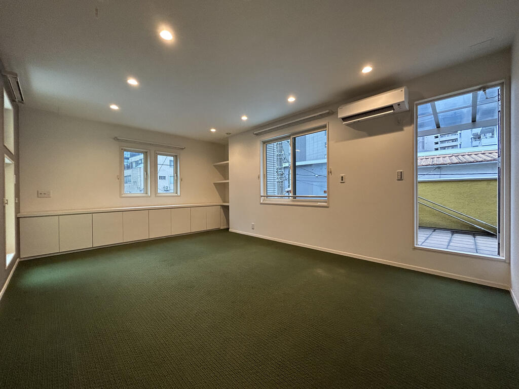 その他部屋・スペース　２Ｆの洋室（１）約１２．５帖