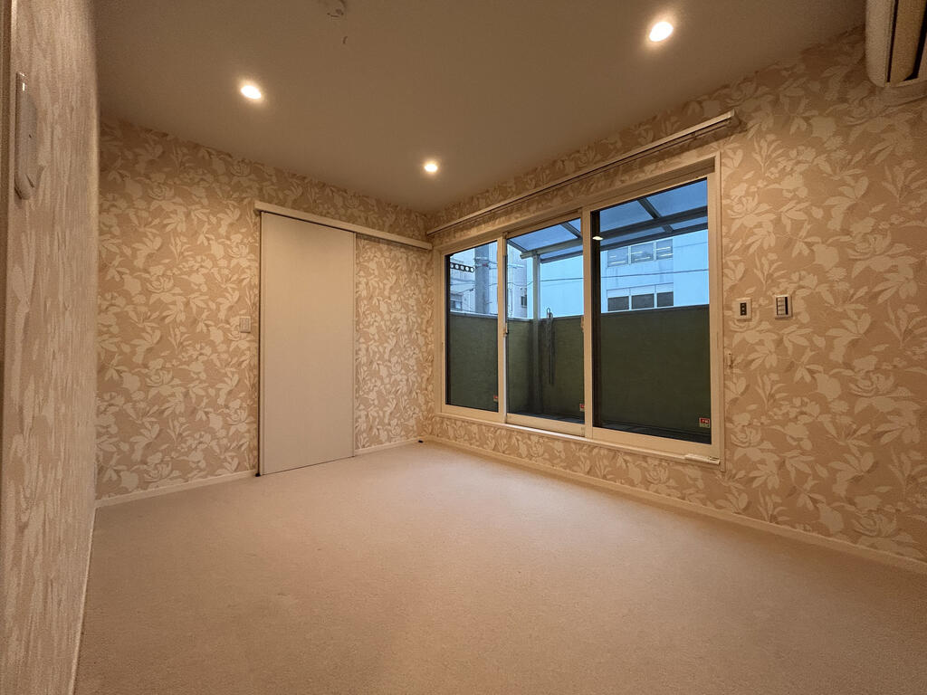 その他部屋・スペース　２Ｆの洋室（２）約６．１帖