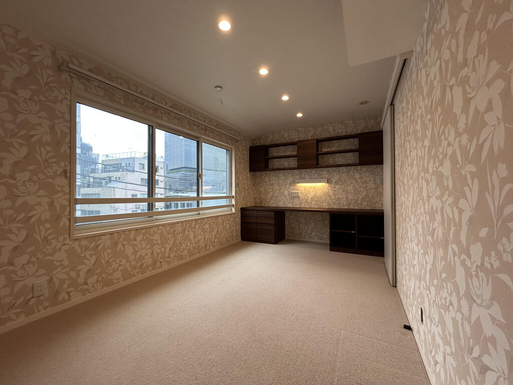 その他部屋・スペース　３Ｆの洋室（３）約７．６帖