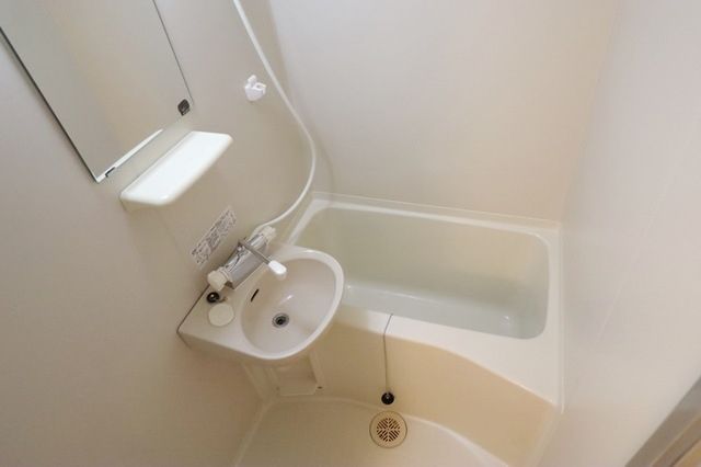 バス・シャワールーム　バスルーム