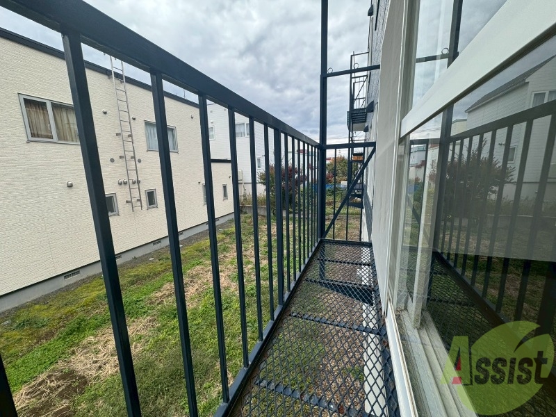 バルコニー　バルコニーが付いていますので一息ついてみてはいかがですか。