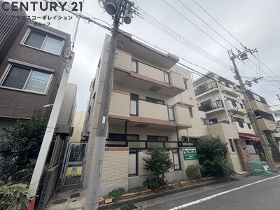 建物外観　居住者専用のごみ置き場があります。