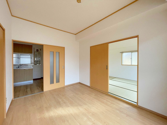 居室・リビング　※別部屋の写真です