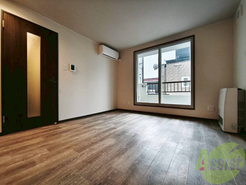 居室・リビング　広くてきれいなリビングです！快適に過ごせそうですね。