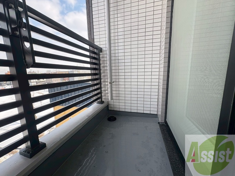 バルコニー　バルコニーです。洗濯物を干したり一息ついたりできますね！