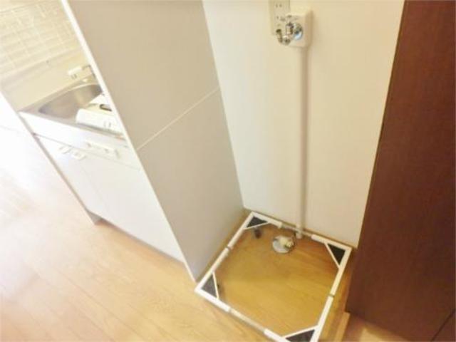 キッチン　洗濯機置場
