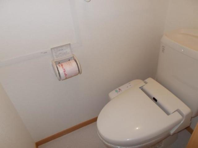 トイレ　温水洗浄暖房便座