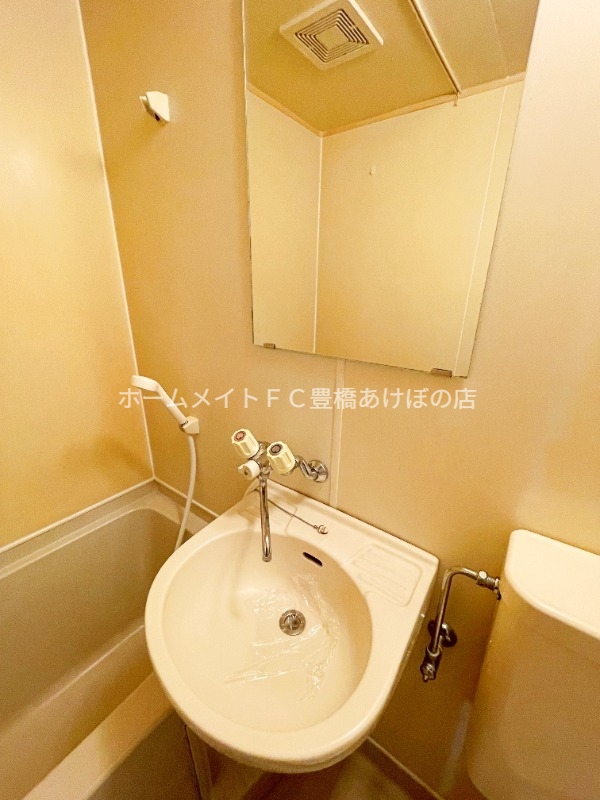 洗面設備　同型別部屋写真