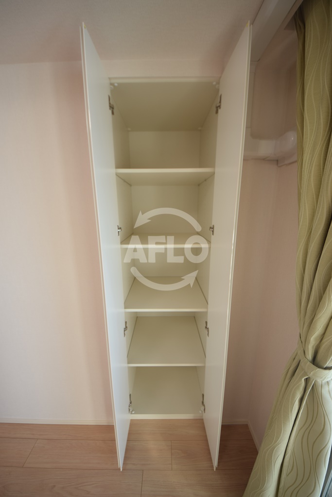 収納　ブランズタワー南堀江　物入