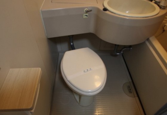 トイレ　※他号室の写真です。