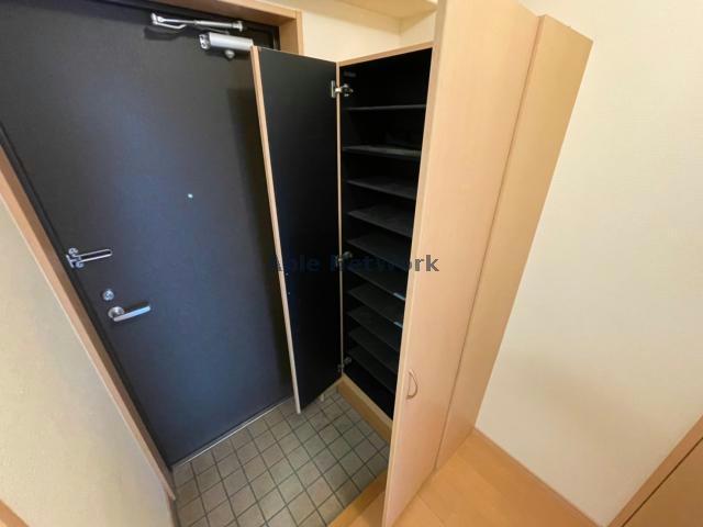 玄関　同型タイプ　現況優先