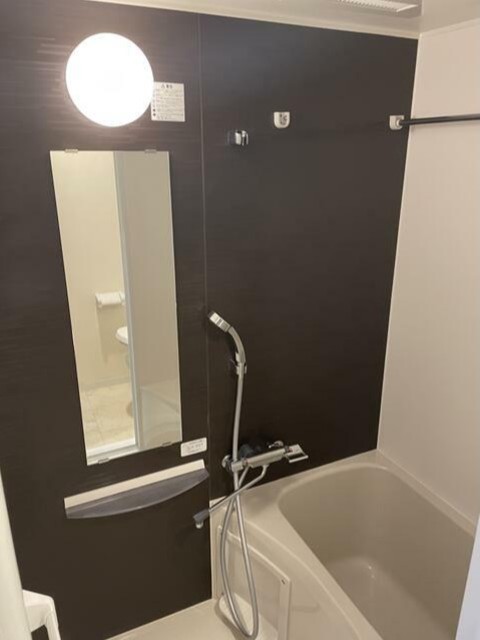 バス・シャワールーム　バスルーム