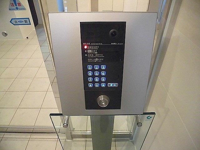セキュリティ　オートロック完備
