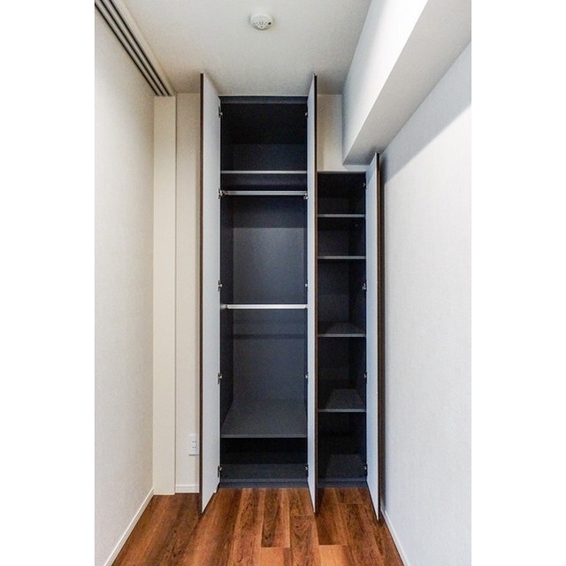 収納　ベッドルーム