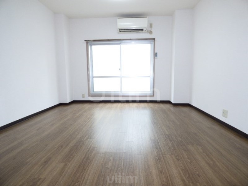 居室・リビング　別の部屋の写真