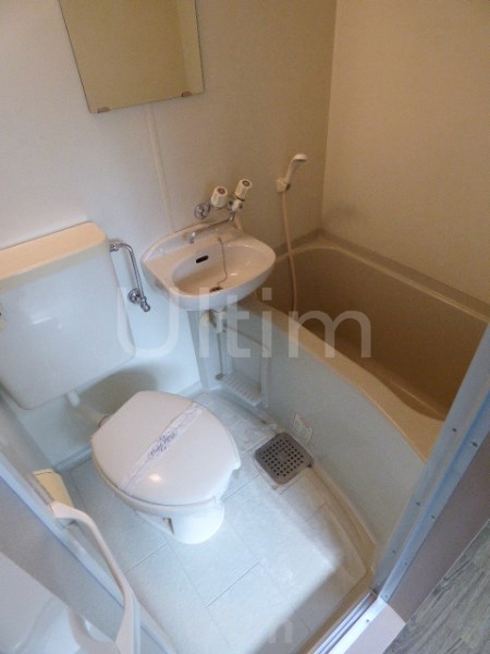 トイレ　別の部屋の写真