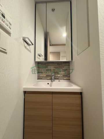 洗面設備　別部屋の参考写真です。