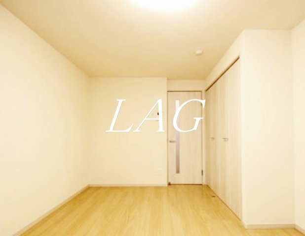 居室・リビング　洋室のお部屋です。（同仕様です。）