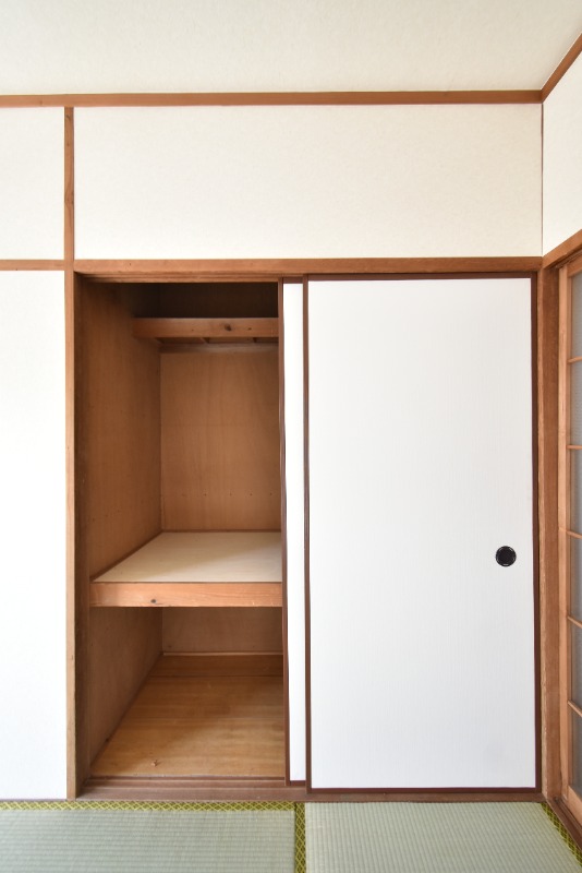 収納　押し入れ