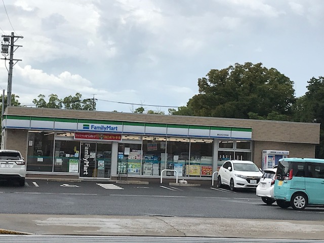 コンビニ　ファミリーマート 春日井王子町店（コンビニ）まで417m