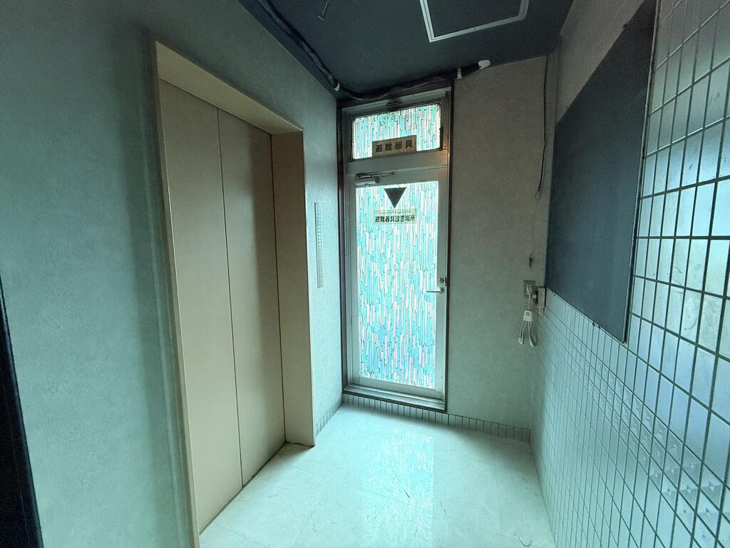 竹の塚Ririビルの外観写真