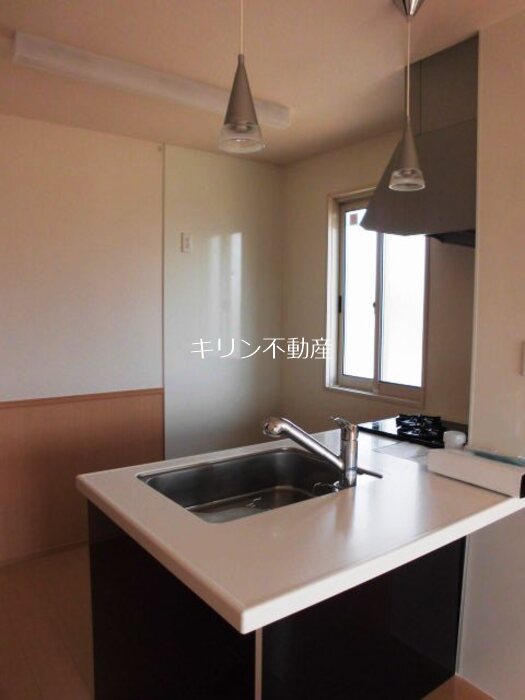 キッチン　同建会社同モデル