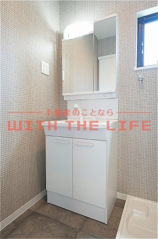 洗面設備　独立洗面台です