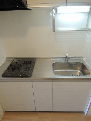 キッチン　別タイプのお部屋でございます。