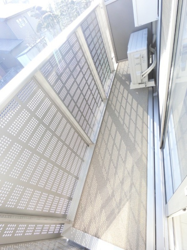 バルコニー　図面と現状に相違がある場合には現状を優先