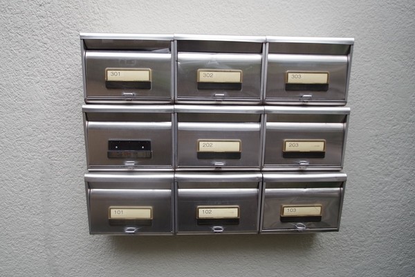 ロビー　メールＢＯＸ