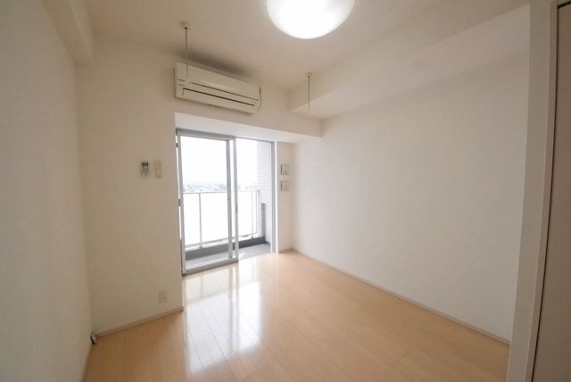 居室・リビング　明るい室内です♪