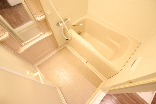 バス・シャワールーム　※別号室の写真のため、現状優先となります。