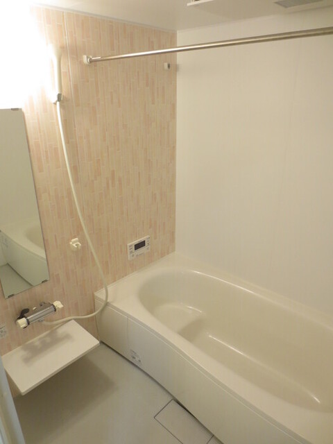 バス・シャワールーム　Ｂ３０５　換気乾燥機付きバスルーム