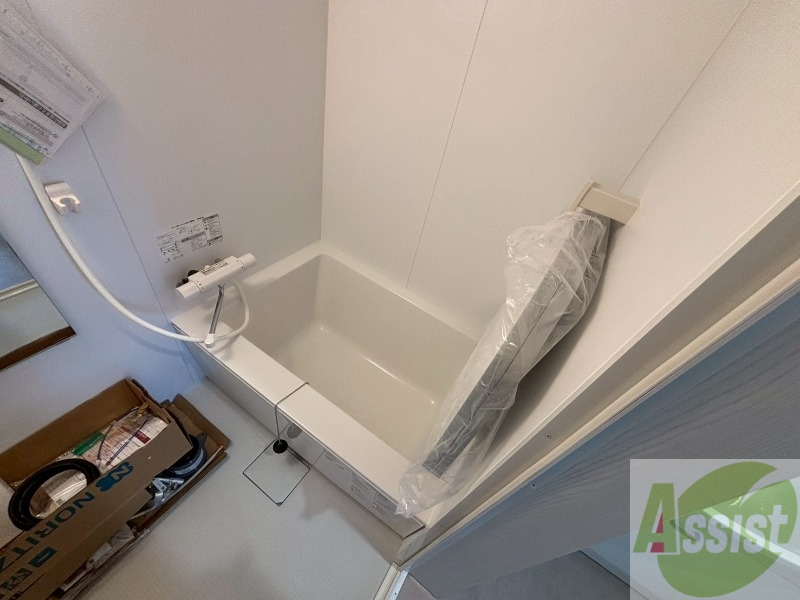 バス・シャワールーム　ユニットバスです。疲れを癒すのに欠かせませんね！