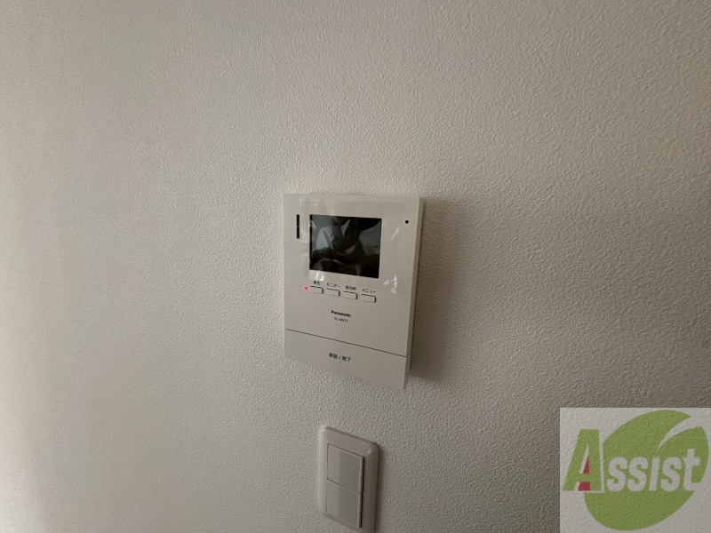 セキュリティ　ＴＶモニター付インターホンです。来客者の顔が見えるので安心！