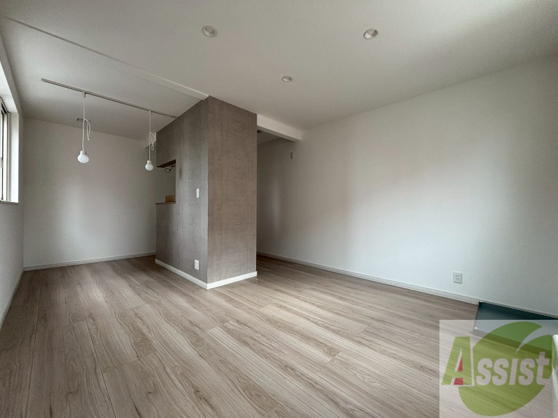 居室・リビング　広くてキレイなお部屋が広がっていて、充実した生活が送れそう。