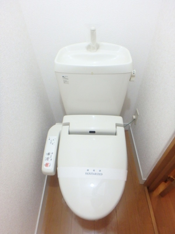 トイレ　図面と現状に相違がある場合には現状を優先