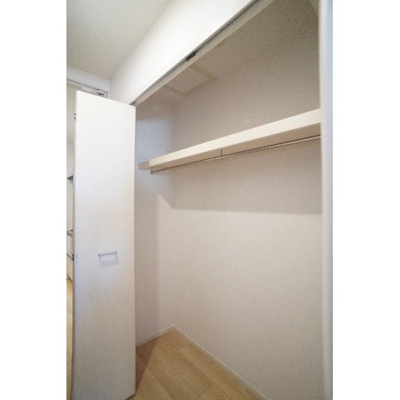 収納　クローゼット