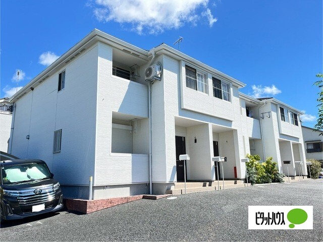 エントランス　外観写真（昼）